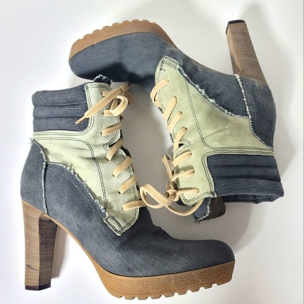 MANAS LEA FOSCATI lace booties